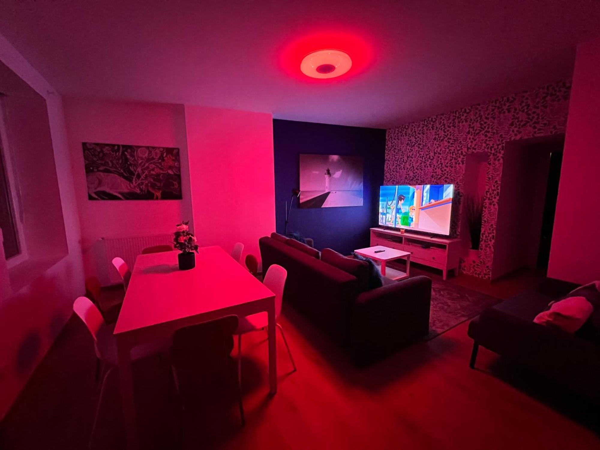 סן-אטיין 24 Chic & Cosy Grand Appart 88M2 Parking Gratuit Hypercentre Netflix מראה חיצוני תמונה