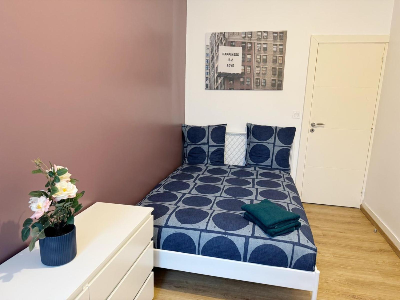 סן-אטיין 24 Chic & Cosy Grand Appart 88M2 Parking Gratuit Hypercentre Netflix מראה חיצוני תמונה