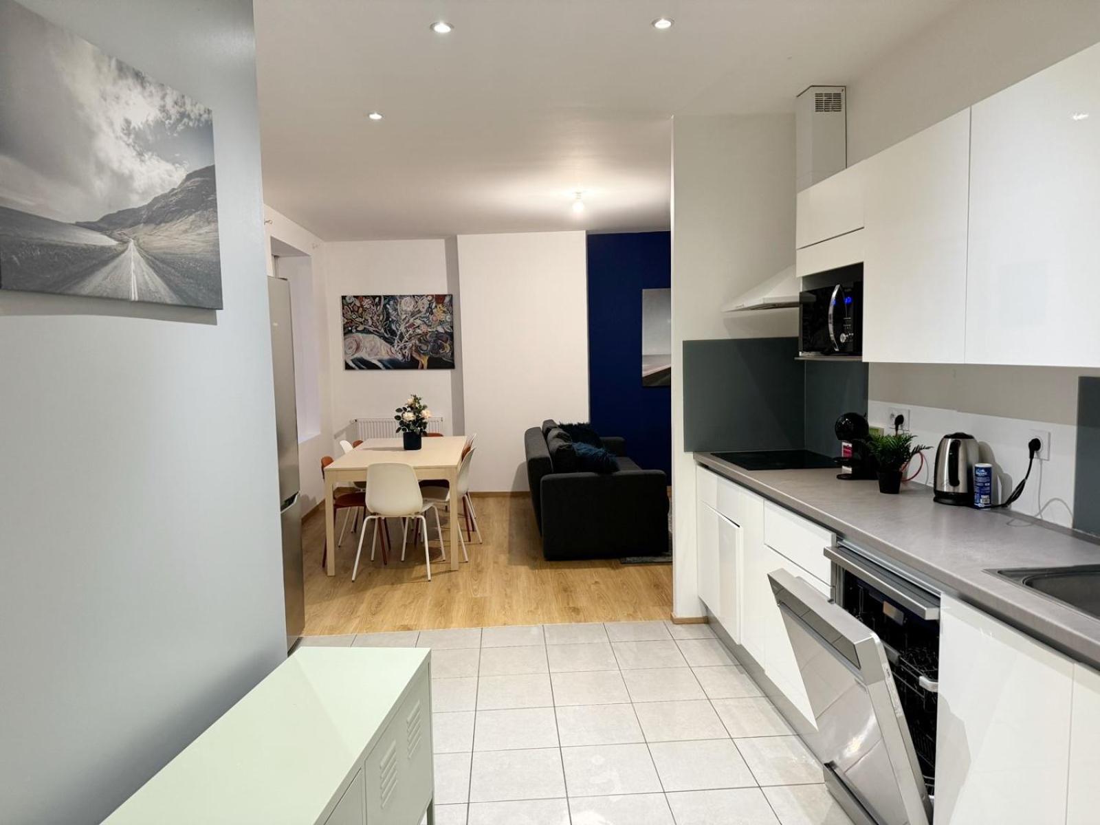 סן-אטיין 24 Chic & Cosy Grand Appart 88M2 Parking Gratuit Hypercentre Netflix מראה חיצוני תמונה